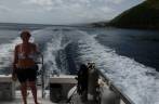 A caminho dos maravilhosos pontos de mergulho nas parades submersas de Dominica, no Caribe A caminho dos maravilhosos pontos de mergulho nas parades submersas de Dominica, no Caribe