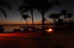 Fim de tarde e inÃcio de fogueira no Sunset Cove, nosso hotel em Little Cayman, nas Ilhas Caiman Fim de tarde e inÃcio de fogueira no Sunset Cove, nosso hotel em Little Cayman, nas Ilhas Caiman