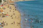 Praia cheia num sábado em Salvador - BA Praia cheia num sábado em Salvador - BA