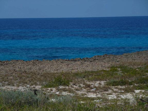 A belíssima cor do mar próximo à Trinidad, em Cuba A belíssima cor do mar próximo à Trinidad, em Cuba