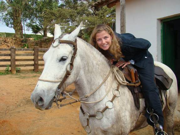 Ana treinando sua montaria na fazenda Serra das Bicas em Carrancas - MG Ana treinando sua montaria na fazenda Serra das Bicas em Carrancas - MG