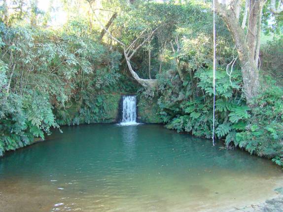 Cachoeira da Lua em São Thomé das Letras - MG Cachoeira da Lua em São Thomé das Letras - MG