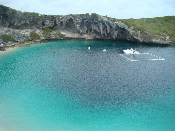 Dean's Blue Hole - Long Island - Bahamas Dean's Blue Hole - Long Island - Bahamas