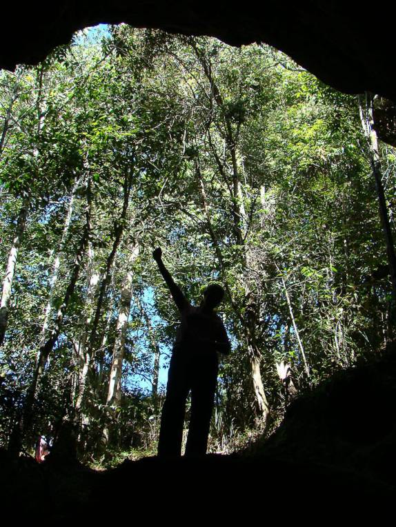Entrada da gruta de Sobradinho em São Thomé das Letras - MG Entrada da gruta de Sobradinho em São Thomé das Letras - MG