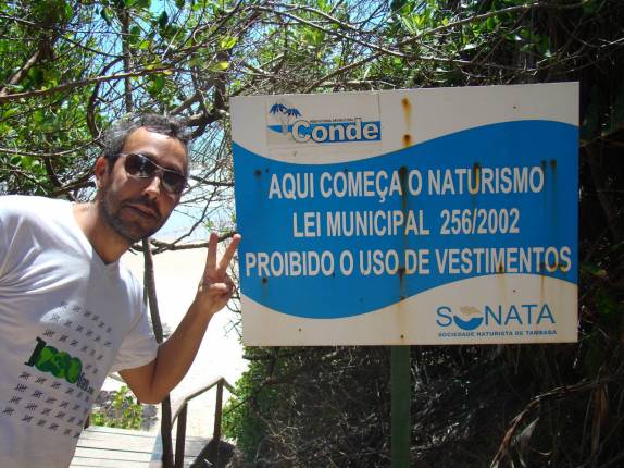 Entrada da praia de Tambaba, em Jacumã, distrito de Conde - PB Entrada da praia de Tambaba, em Jacumã, distrito de Conde - PB