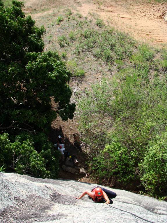 Escalando a primeira metade da Pedra do Lagarto, na região de Passa e Fica - RN Escalando a primeira metade da Pedra do Lagarto, na região de Passa e Fica - RN