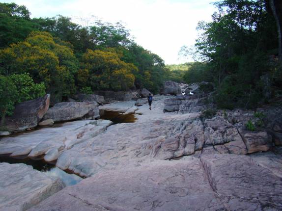 Explorando leito de rio em Lençóis, na Chapada Diamantina - BA Explorando leito de rio em Lençóis, na Chapada Diamantina - BA