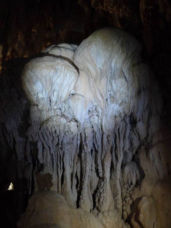 Formação dentro da Caverna de Santo Tomás, na região de Viñales, no oeste de Cuba Formação dentro da Caverna de Santo Tomás, na região de Viñales, no oeste de Cuba