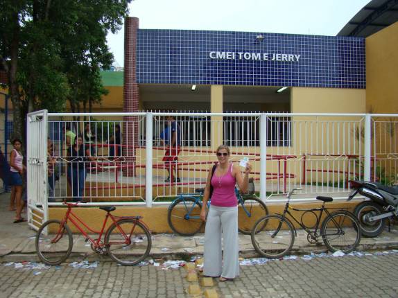 Justificando o voto na eleição 1o turno, em Iriri - ES Justificando o voto na eleição 1o turno, em Iriri - ES