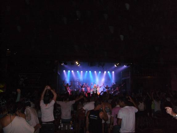 Mesmo com chuva, show no bar Pirata, em Fortaleza - CE Mesmo com chuva, show no bar Pirata, em Fortaleza - CE