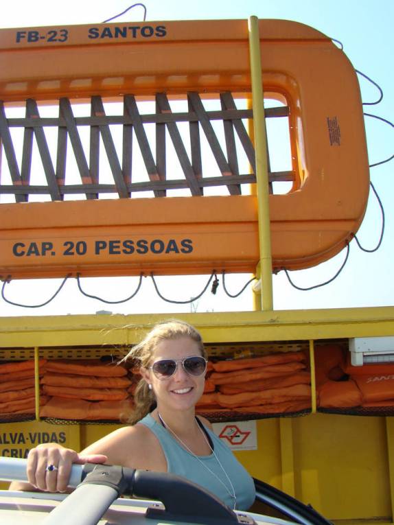 Na balsa Santos-Guarujá - SP Na balsa Santos-Guarujá - SP