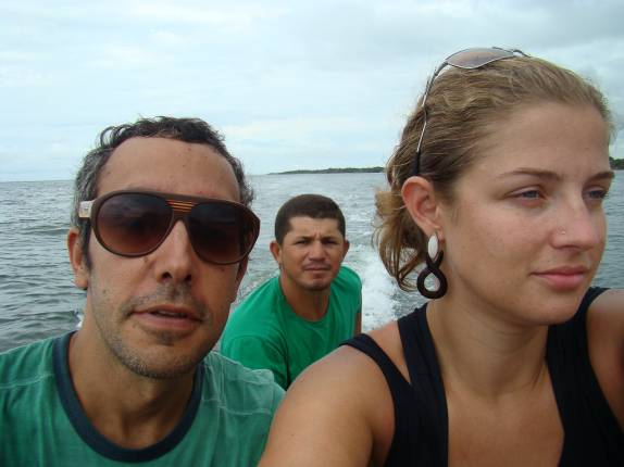 Na voadeira para a Barra do Ararapira Na voadeira para a Barra do Ararapira