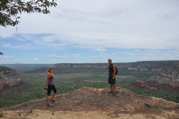 Observando o canyon no P.N da Serra do Catimbau, próximo à Buique - PE Observando o canyon no P.N da Serra do Catimbau, próximo à Buique - PE