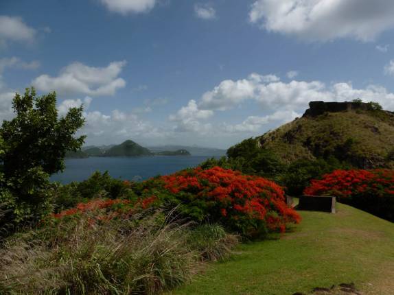 Parte alta de Pigeon Island, parque próximo à Rodney Bay, norte de Santa Lúcia Parte alta de Pigeon Island, parque próximo à Rodney Bay, norte de Santa Lúcia