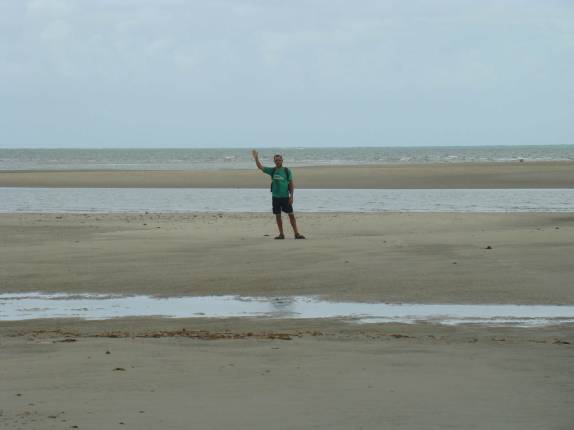 Passeando nas praias de Itamaracá - PE durante a maré baixa Passeando nas praias de Itamaracá - PE durante a maré baixa