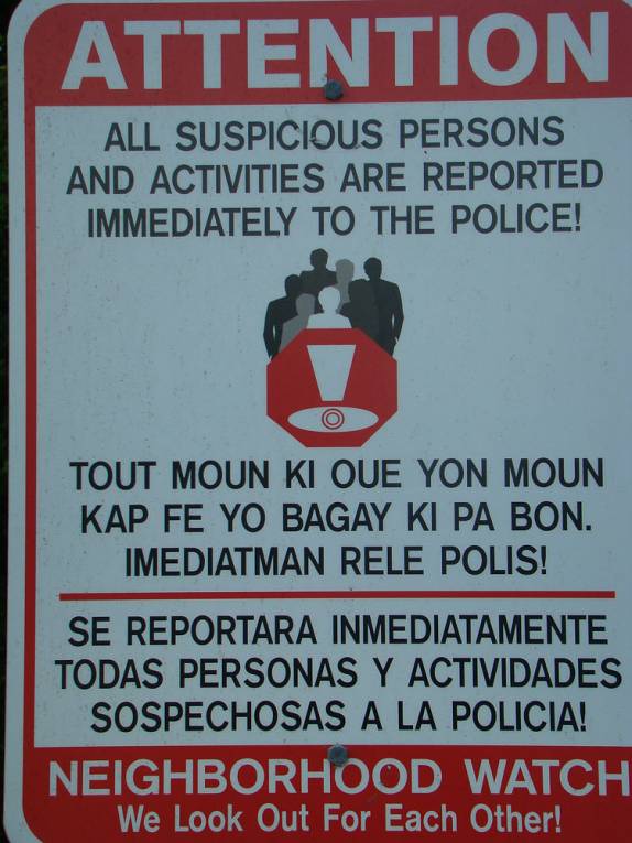 Placa trilÃngue, em Provo, dá pista dos problemas sociais trazidos com a imigração haitiana. Nossa experiência com as pessoas do Haiti foram ótimas e estamos super ansiosos para visitar o paÃs! Placa trilÃngue, em Provo, dá pista dos problemas sociais trazidos com a imigração haitiana. Nossa experiência com as pessoas do Haiti foram ótimas e estamos super ansiosos para visitar o paÃs!