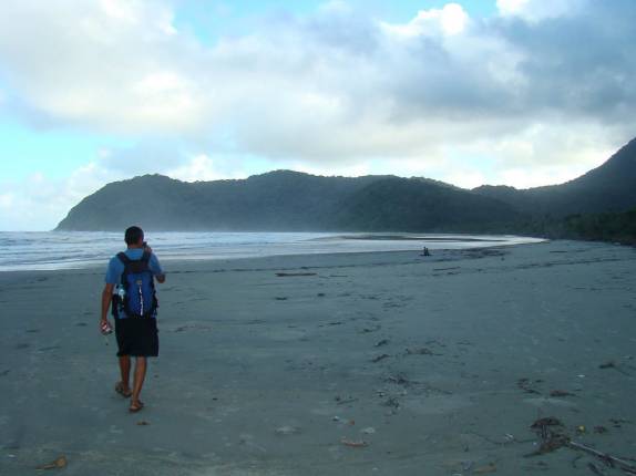 Praia Juquiá, na Juréia - SP Praia Juquiá, na Juréia - SP