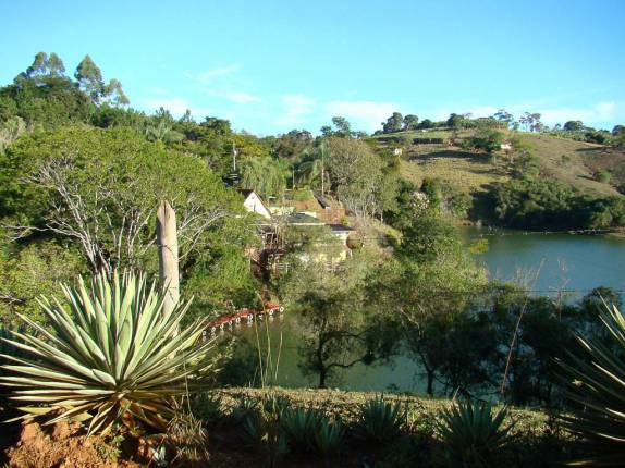 Restaurante na represa do Funil em Perdões - MG Restaurante na represa do Funil em Perdões - MG