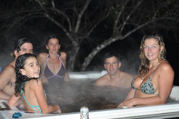 Se esquentando na Jacuzzi na noite fria de Mauá - RJ Se esquentando na Jacuzzi na noite fria de Mauá - RJ