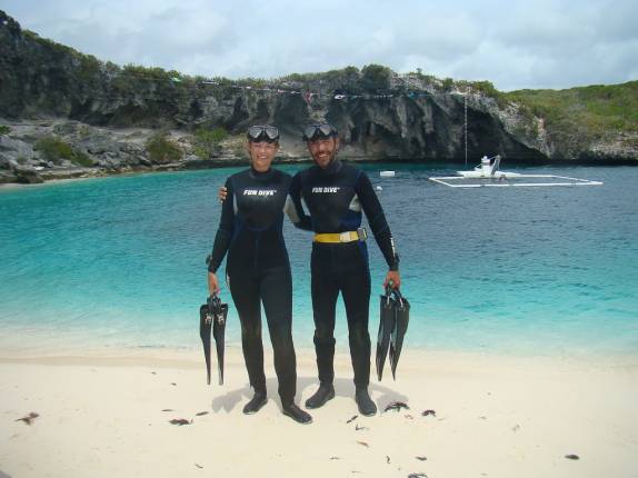 Se preparando para mergulhar no Dean's Blue Hole - Bahamas Se preparando para mergulhar no Dean's Blue Hole - Bahamas