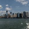 A skyline de Manhattan, vista do ferry para Staten Island, em Nova Iorque, nos Estados Unidos