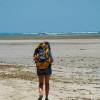 Caminhada na praia entre Moreré e a praia da Barra, na Ilha de Boipeba - BA