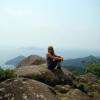 Curtindo a vista maravilhosa do alto do Pico do Papagaio, na Ilha Grande - RJ