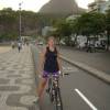 Pedalando do Leblon para Copacabana, no Rio de Janeiro - RJ