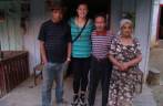 A Ana com a família proprietária da área do Salto São Sebastião, em Prudentópolis - PR A Ana com a família proprietária da área do Salto São Sebastião, em Prudentópolis - PR