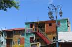 A conhecida arquitetura colorida de La Boca, em Buenos Aires, na Argentina