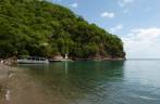 A deliciosa praia de Chastanet, em Soufriere, no sul de Santa Lúcia, no Caribe A deliciosa praia de Chastanet, em Soufriere, no sul de Santa Lúcia, no Caribe