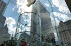 A famosa loja da Apple na 5a Avenida, esquina do Central Park, em Nova Iorque, nos Estados Unidos A famosa loja da Apple na 5a Avenida, esquina do Central Park, em Nova Iorque, nos Estados Unidos
