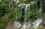 A surpreendente Cascata del Nicho, próxima à Cienfuegos, em Cuba A surpreendente Cascata del Nicho, próxima à Cienfuegos, em Cuba