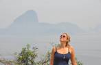 Admirando o MAC com o Pão de Açúcar ao fundo, em Niterói - RJ Admirando o MAC com o Pão de Açúcar ao fundo, em Niterói - RJ