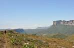 Caminhando pelos Gerais, ao lado do Vale do Pati, na Chapada Diamantina - BA