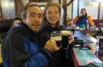 Celebrando com uma Guinness em um pub a nossa visita a Port Stanley, a capital de Falkland