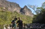 Com nosso guia Fabrício no Canyon do Peixe Tolo, na Serra do Intendente, em Tabuleiro - MG