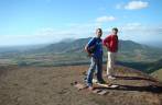 Com o italiano Ardengo no alto do Cerro Negro, próximo à León, na Nicarágua. Com o italiano Ardengo no alto do Cerro Negro, próximo à León, na Nicarágua.