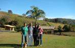 Com os fazendeiros Aroldo e Ana em Perdões - MG