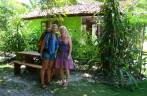 Despedida da Suzanne, da Pousada Mangueira, em Moreré, na Ilha de Boipeba - BA