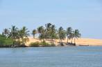 Dunas de areia na Foz do Rio São Francisco, divisa entre os estados de Alagoas e Sergipe (município de Piaçabuçu - AL)