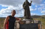 Estátua de São Francisco, ao lado da nascente do rio, no Parque da Serra da Canastra - MG