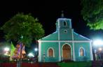 Igreja decorada para o natal em San Juan del Sur, na Nicarágua