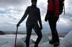 Junto com nossa guia eslovaca em caminhada na geleira Vatnajokull, no parque de Skaftafell, no sul da Islândia