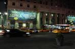 Madrugada na 7a Avenida, em Nova Iorque, nos Estados Unidos Madrugada na 7a Avenida, em Nova Iorque, nos Estados Unidos