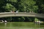 Manhã de muito sol no Central Park, em Nova Iorque, nos Estados Unidos Manhã de muito sol no Central Park, em Nova Iorque, nos Estados Unidos