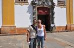 Na frente da igreja de Sto. Antonio, em Tiradentes - MG