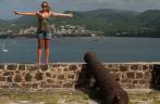 No alto do antigo forte em Pigeon Island, parque próximo à Rodney Bay, norte de Santa Lúcia No alto do antigo forte em Pigeon Island, parque próximo à Rodney Bay, norte de Santa Lúcia
