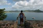 No alto do antigo forte em Pigeon Island, parque próximo à Rodney Bay, norte de Santa Lúcia No alto do antigo forte em Pigeon Island, parque próximo à Rodney Bay, norte de Santa Lúcia