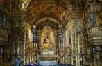 O belo interior da Igreja de São Francisco, no Rio de Janeiro - RJ